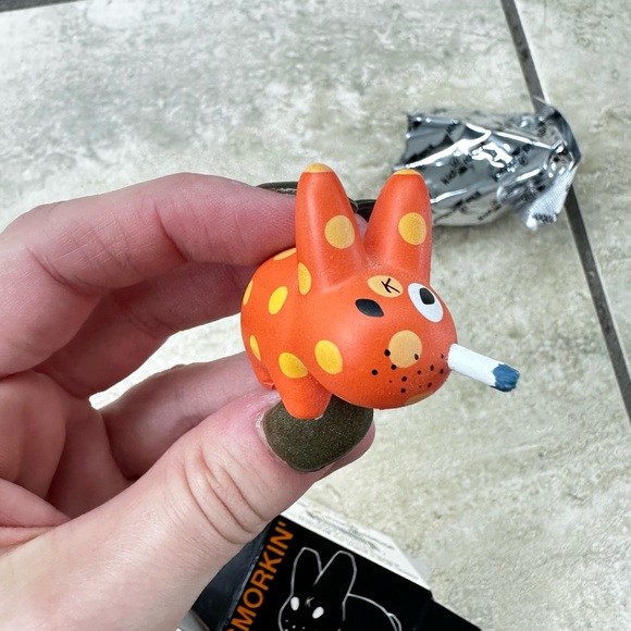 Frank Kozik Smorkin’ Labbits Series 1 Chase Rare Orange Polka Dot 2004 Kidrobot - Picture 2 of 5